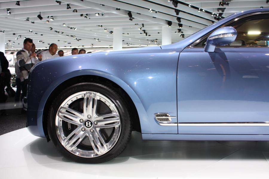  Bentley Mulsanne 2010 года  (фото 88 из 262)